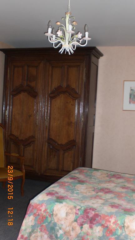 Quarré-les-Tombes Auberge De L'Atre חדר תמונה